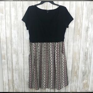 Torrid Dress Floral Print Size 1. H192